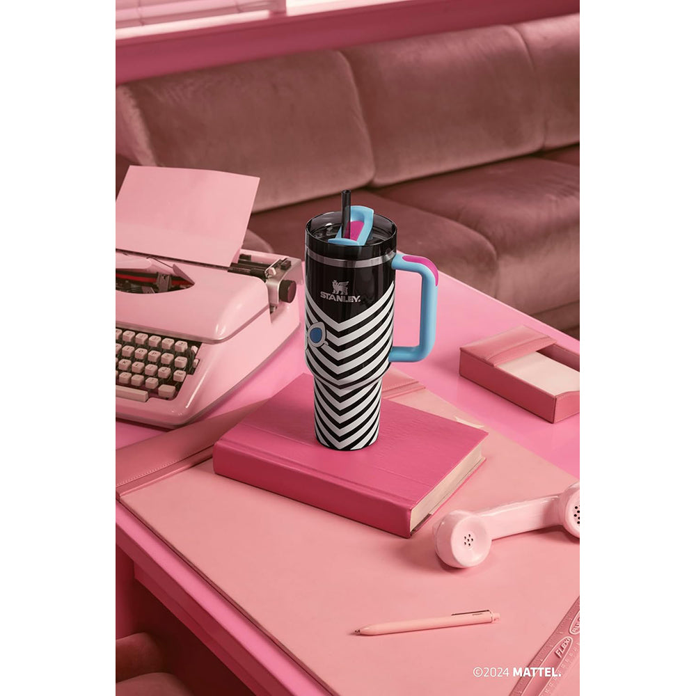 The Stanley x Barbie Quencher | 40 OZ -1959 Cat-Eye