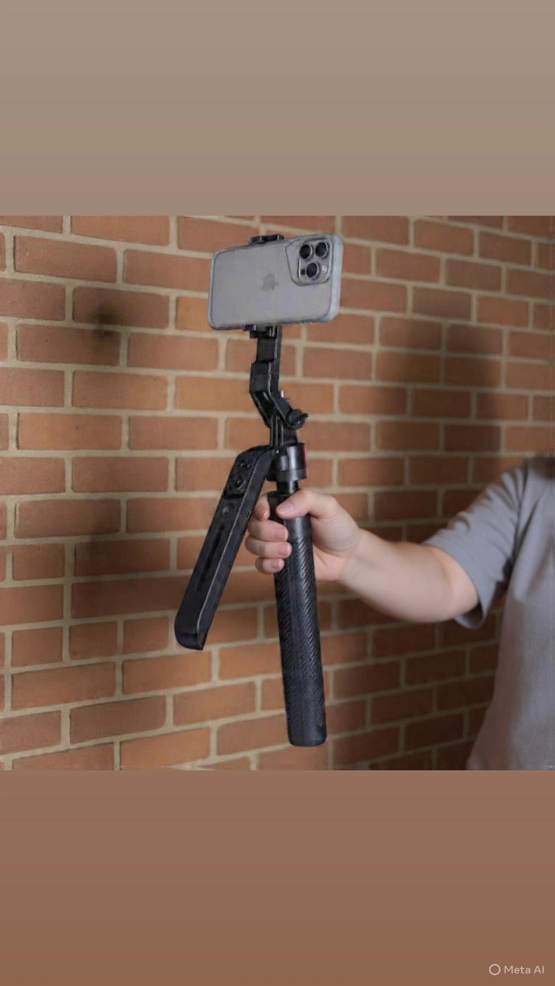 Automatic Face Tracking Tripod 360 for Smartphones and Cameras with Remote Control