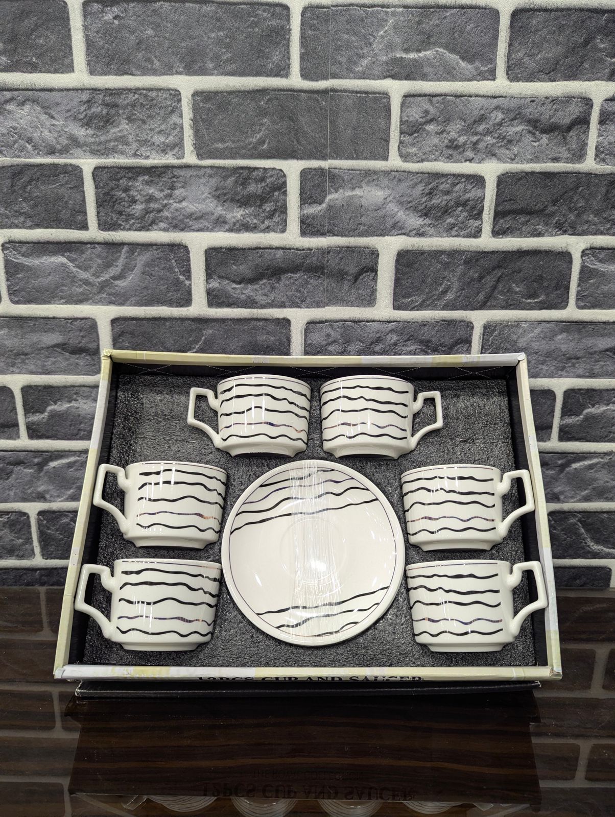 Tea Cup & Saucer Set 12 piece